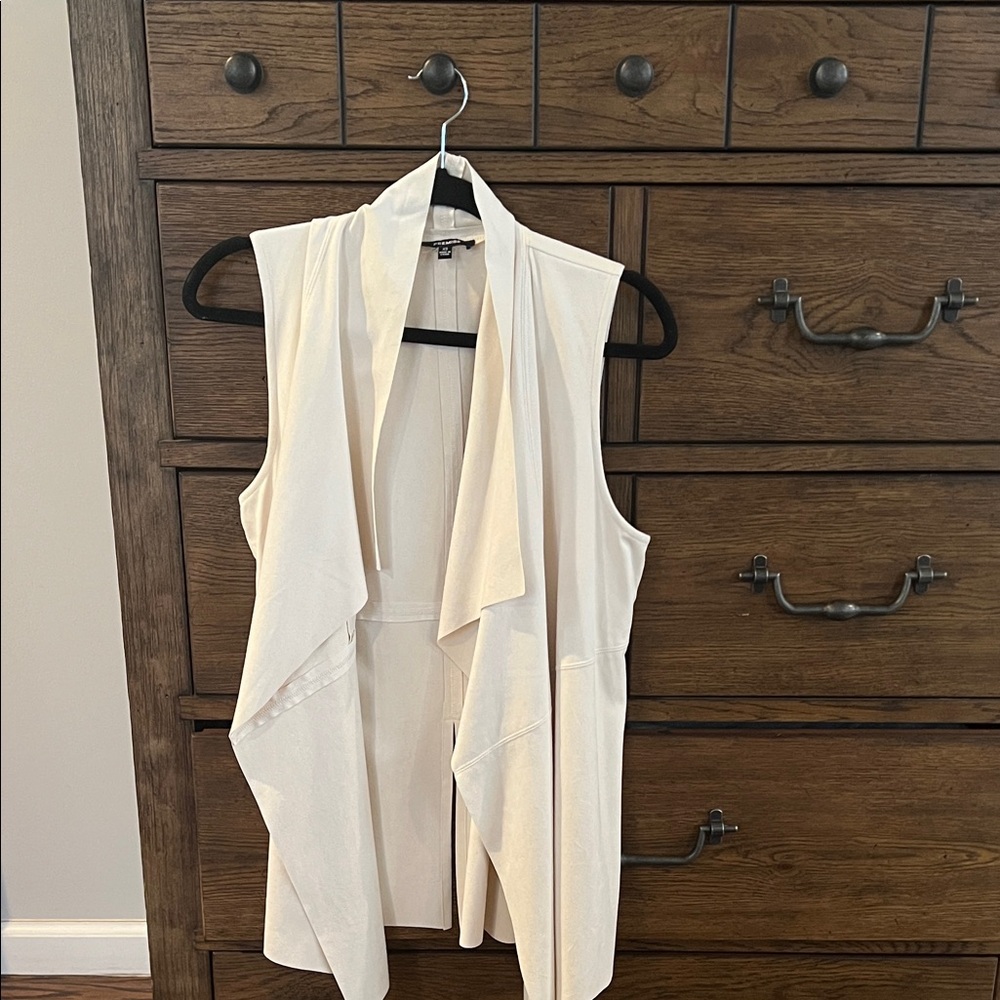 Never Worn. Cream Sleeveless Premise Waterfall Vest.
